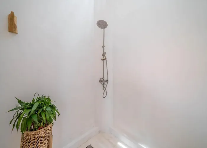 Laa - Tropical & Modern 3br -